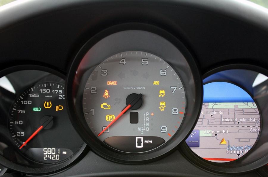  Porsche 911 Carrera S 2013 года  (фото 22 из 51)